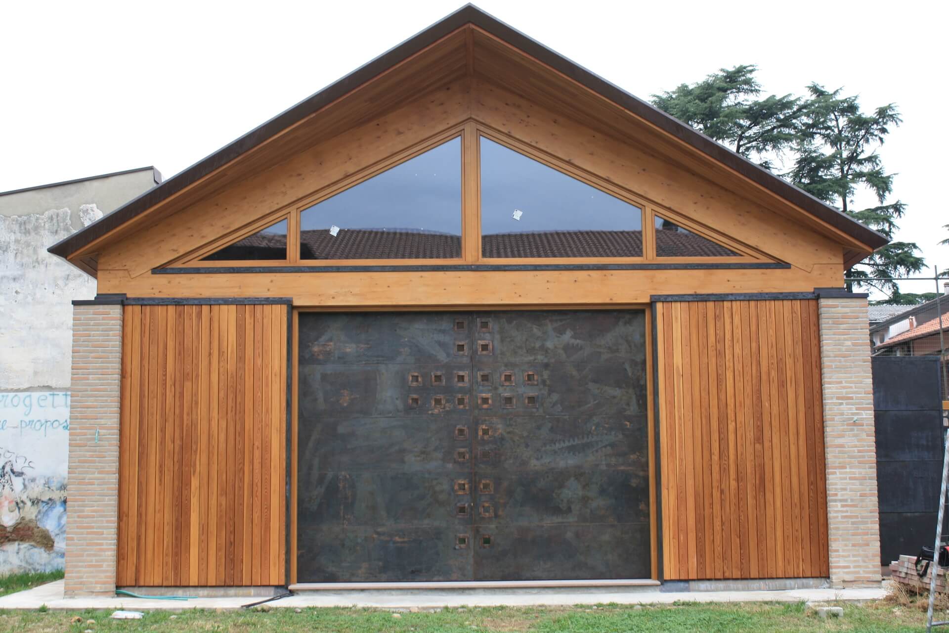 Chiesa con struttura in legno