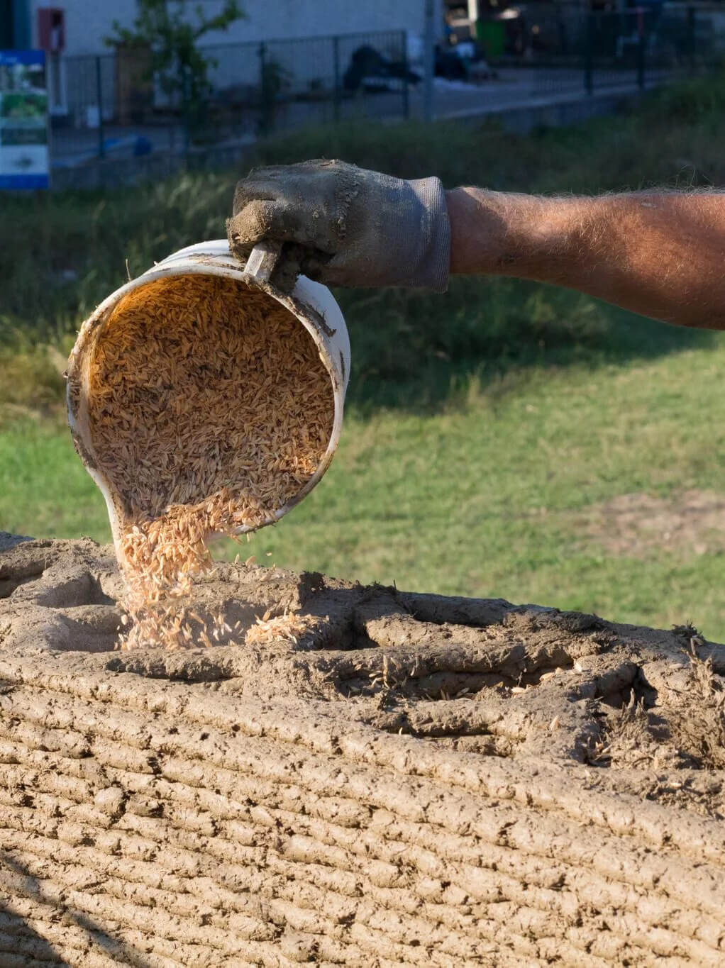 biomassa di lolla naturale utilizzata in bioedilizia per case in legno