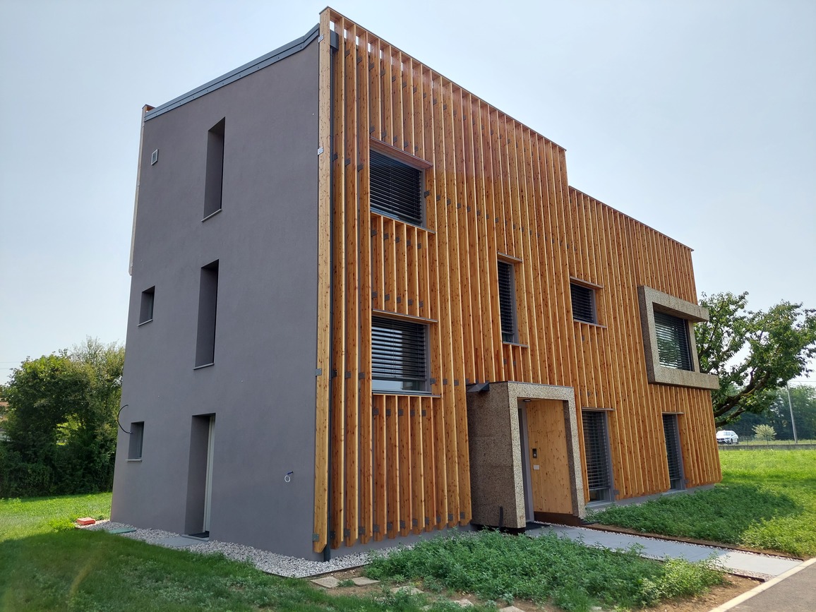 Uffici AB Legno passive house facciata