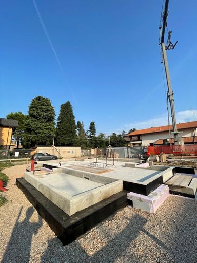 Fondazioni edificio unifamiliare a due piani in bioedilizia