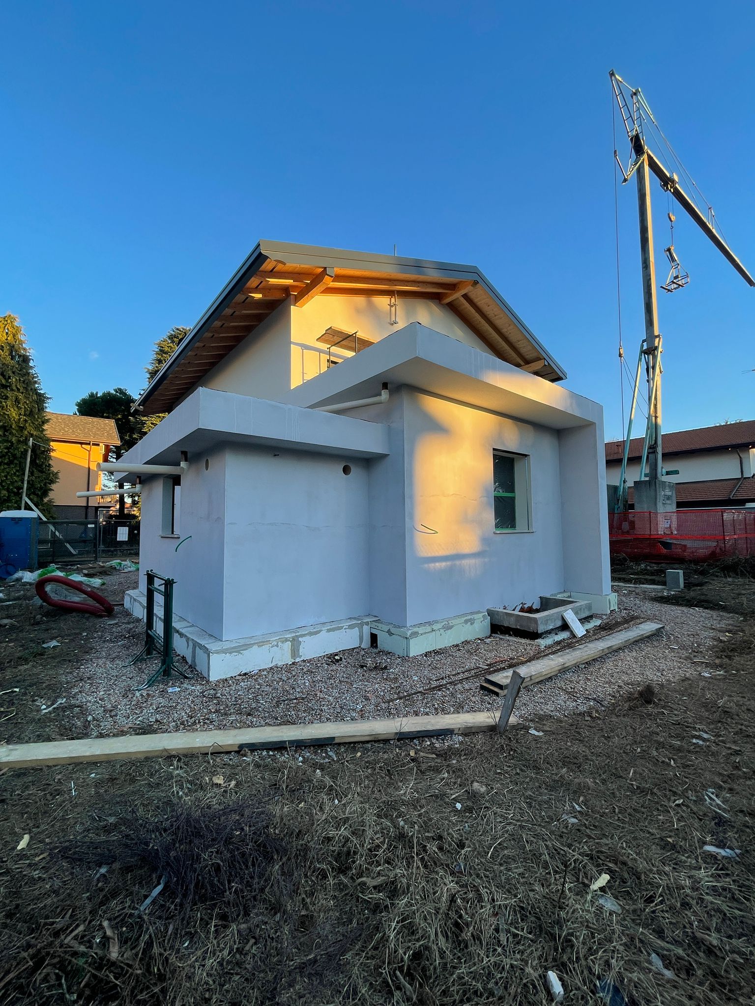 casa in legno a due piani a Fagnano Olona