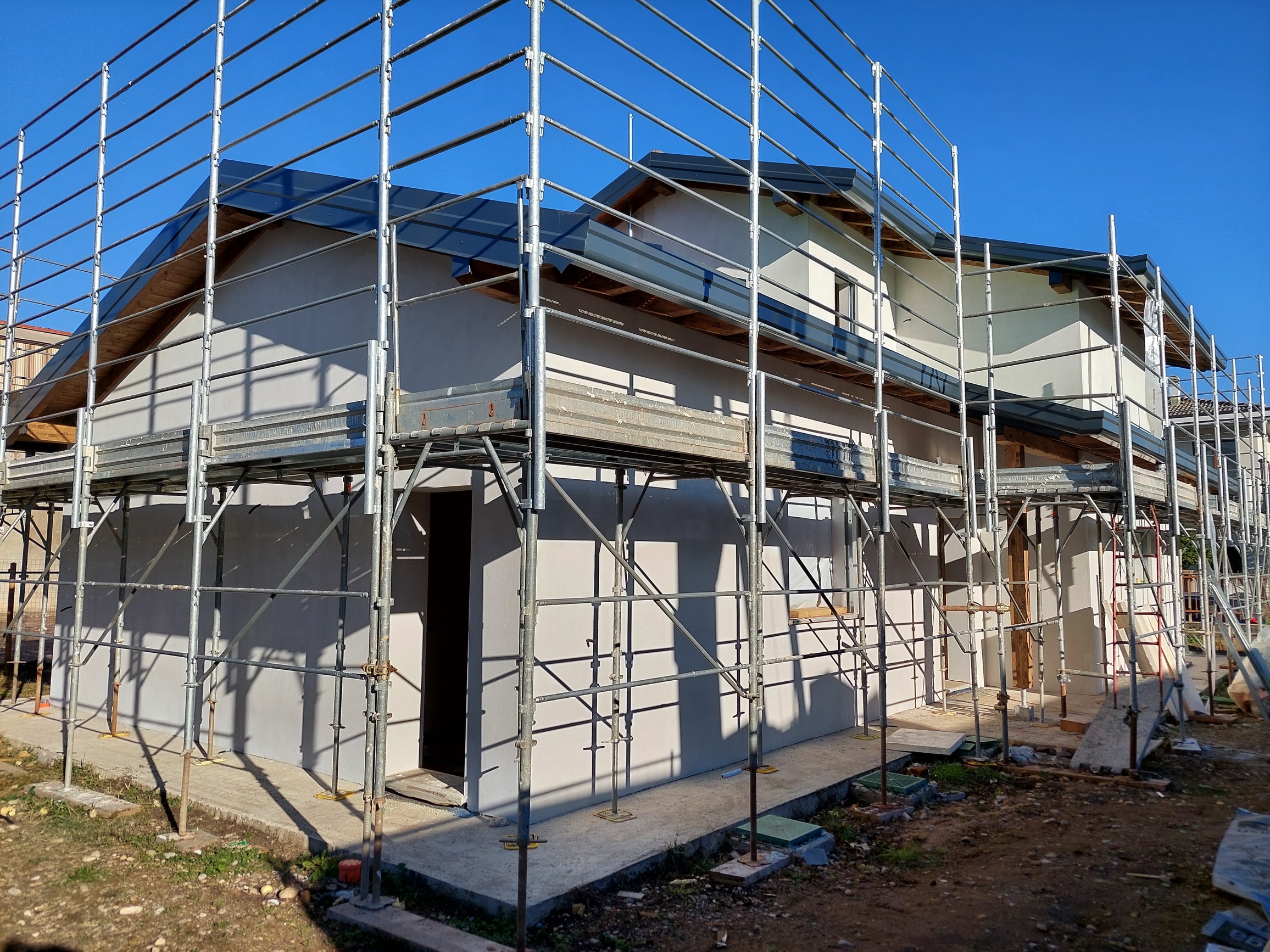 Casa in legno unifamiliare a due piani